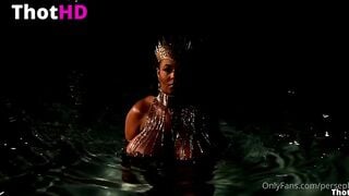 Persephaniiofficial Sexy Nude In Pool OF