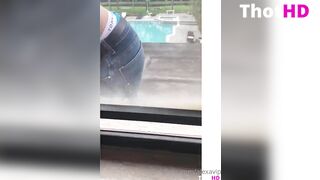 Alexas Morgan Smashing Roofer ONLY FANS