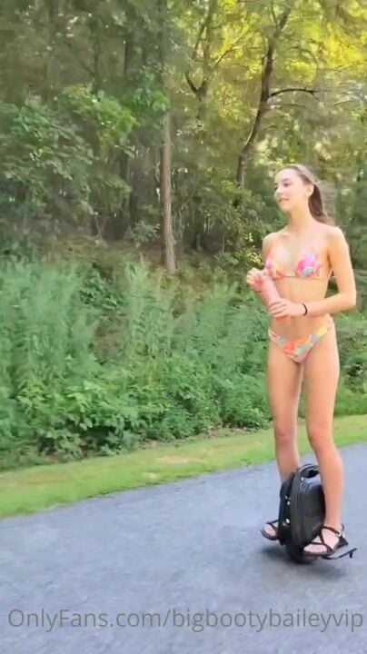 Bigbootybailey River masturbation