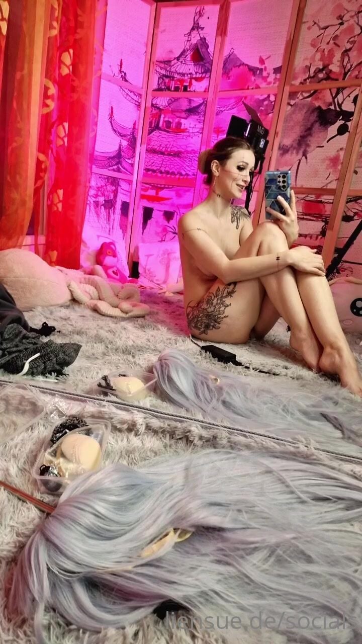 Liensue OnlyFans 2