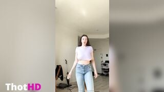 Jazmine Singing Leaked OF Video 3