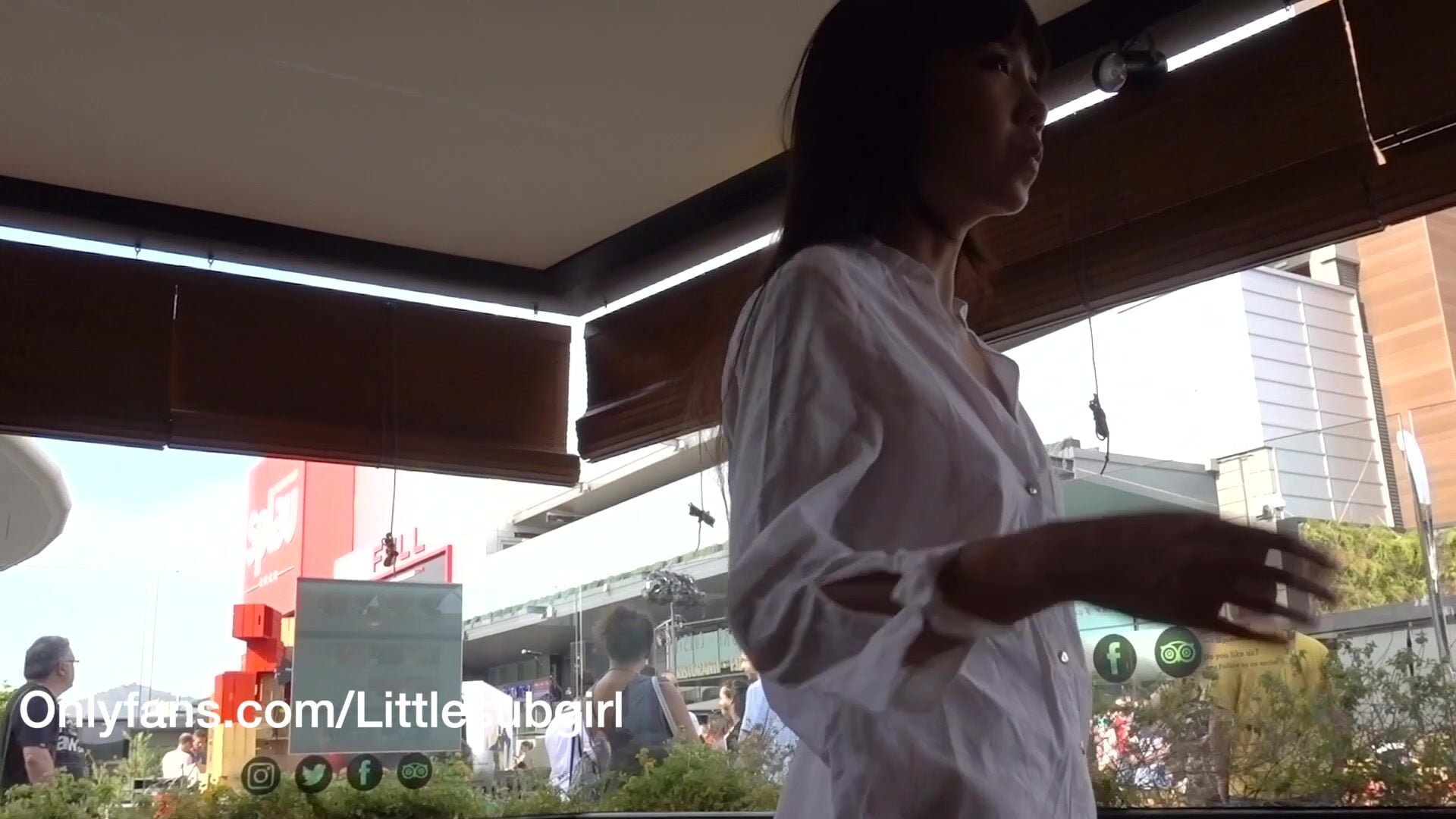 Littlesubgirl Super Crowded Mall Clothes Store Squirting Right In front of Strangers