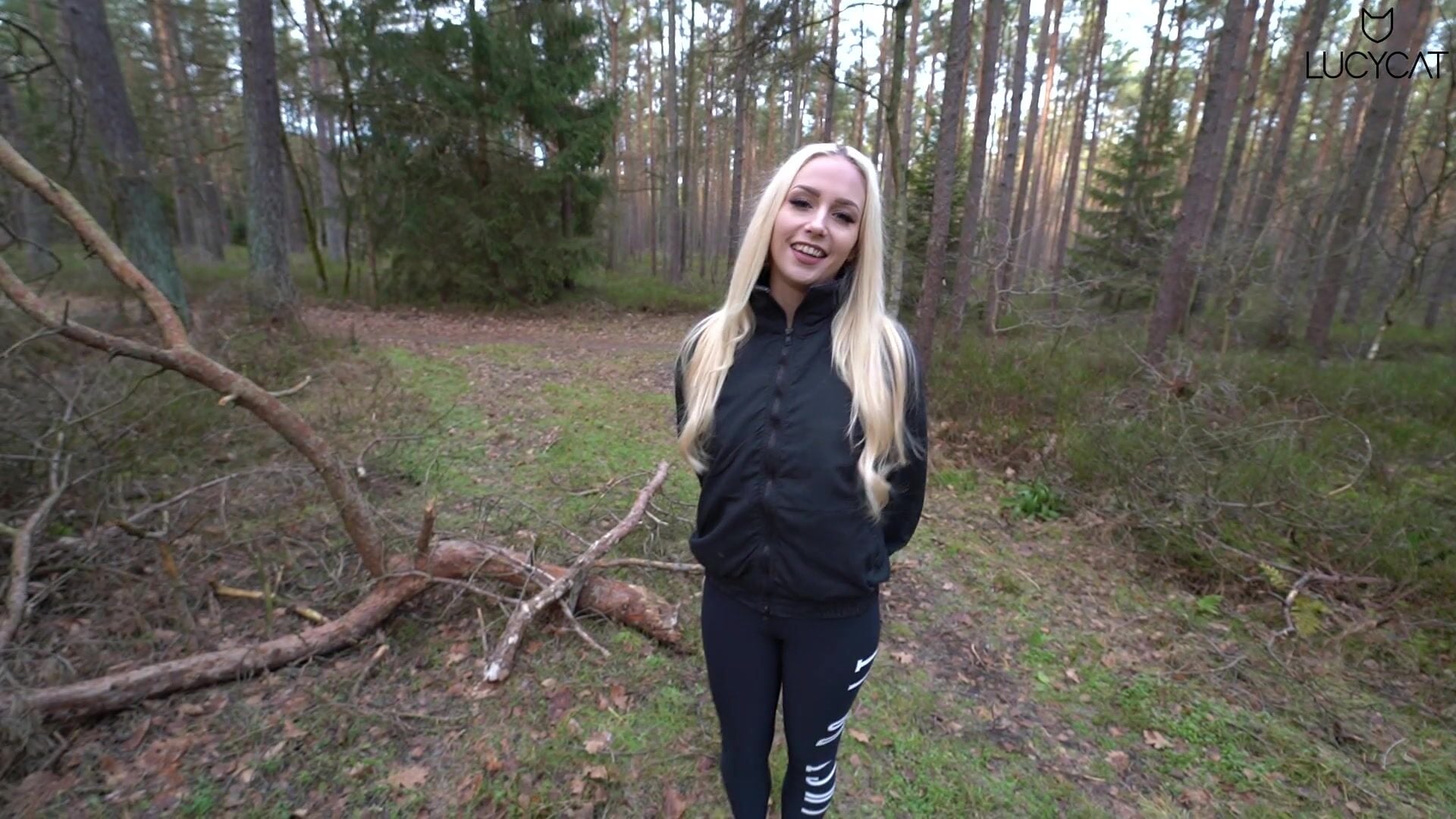 JustLucy XXX 1