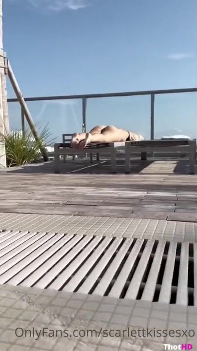 ScarlettKissesXO Pool Day BG Fucking Video Leaks