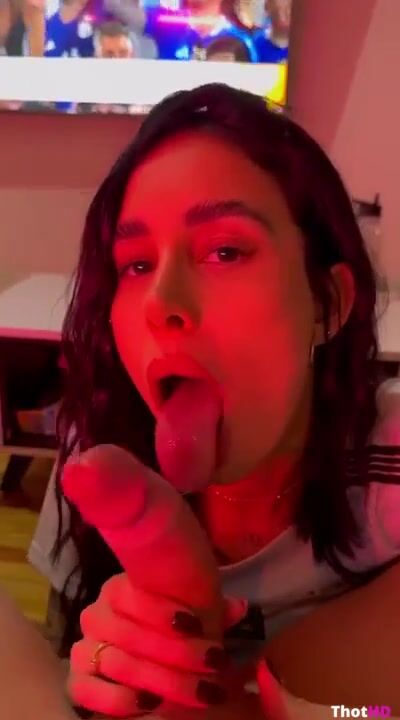 Webcam Nair Bj & Humping While Watching TV Video Leaks