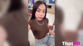 Lady Pays Leaked OF