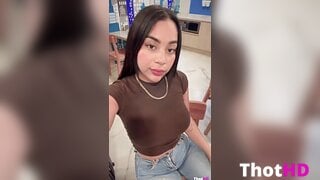 Lady Pays Leaked OF