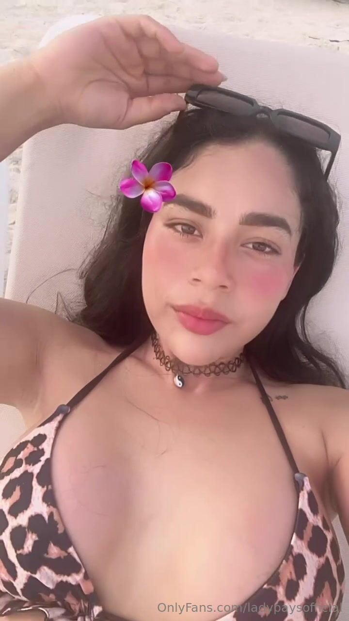 Lady Pays Video 1