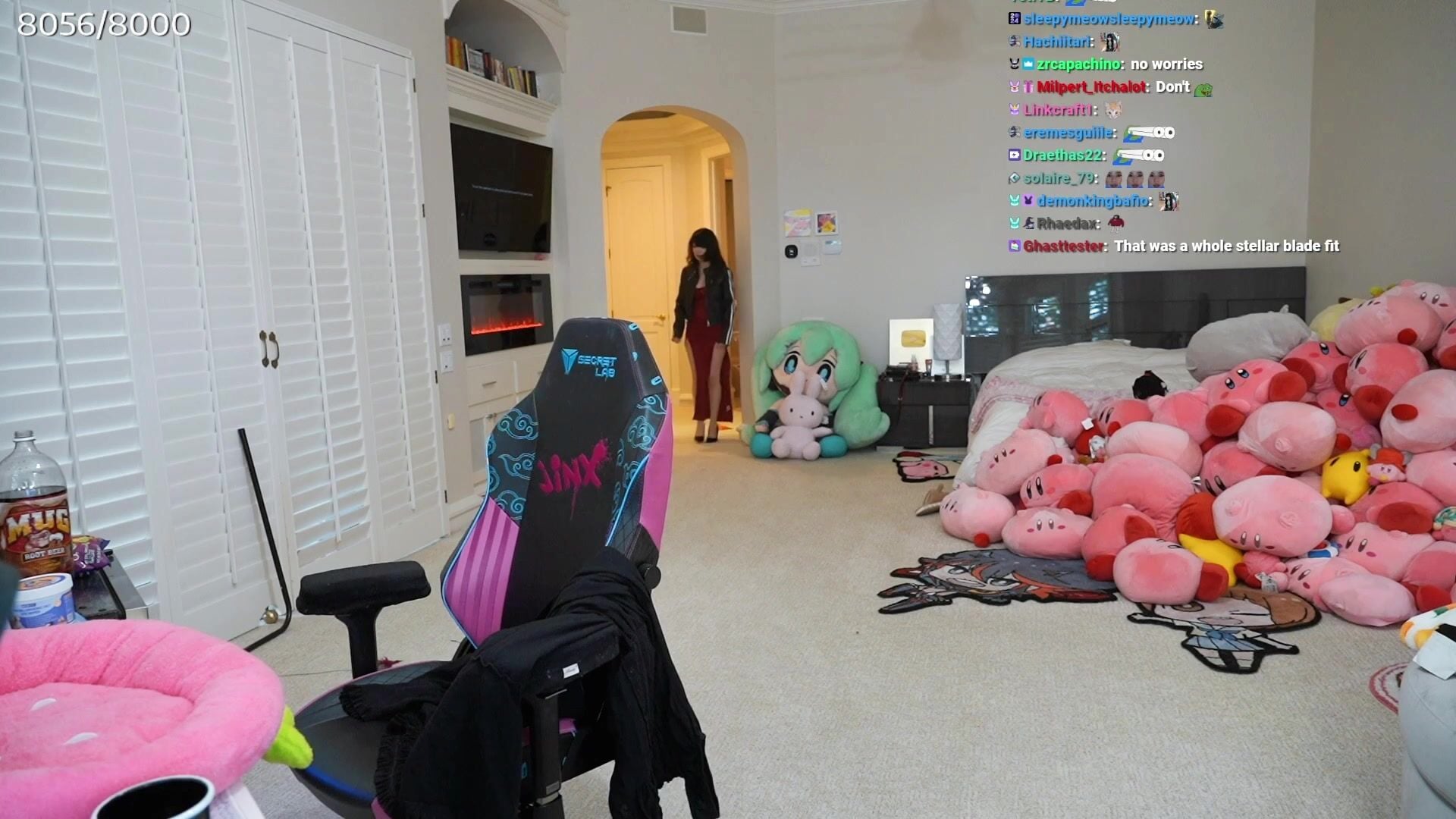 Emiru Hot Video 19