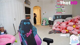 Emiru Sexy Vid 16
