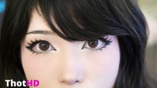 Emiru Sexy