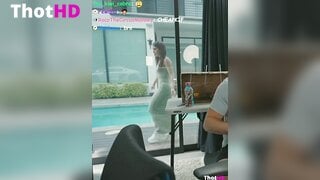 Andrea Botez Sexy Vid 2