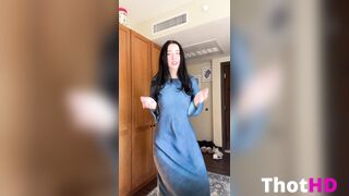 Emily Cocea Sexy Vid 2