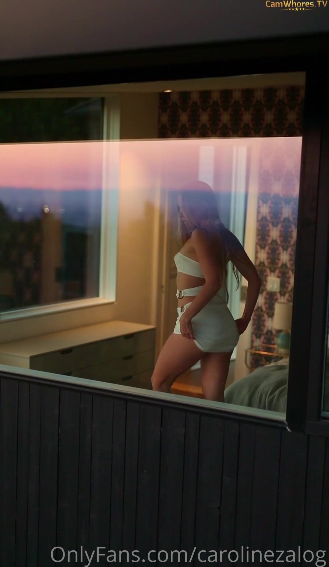Caroline Zalog Sexy 2