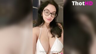 Shiftymine Large Tits Bounce