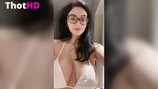 Shiftymine Large Tits Bounce