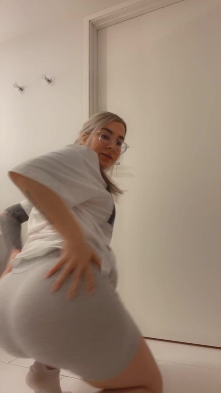 Jen Brett OnlyFans