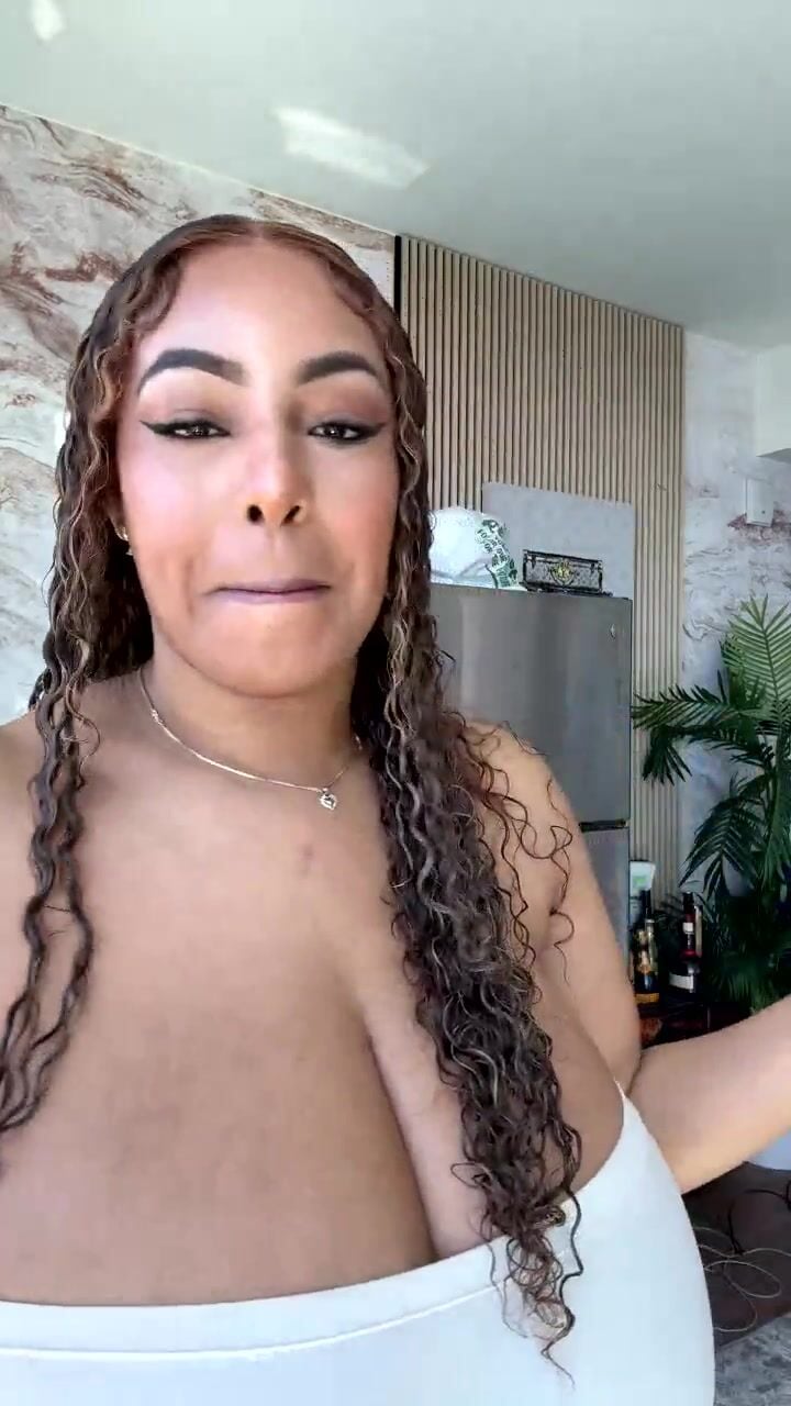 Persephanii HIGHLY REQUESTED- Photoshoot Live- Full Topless Enjoy Part2