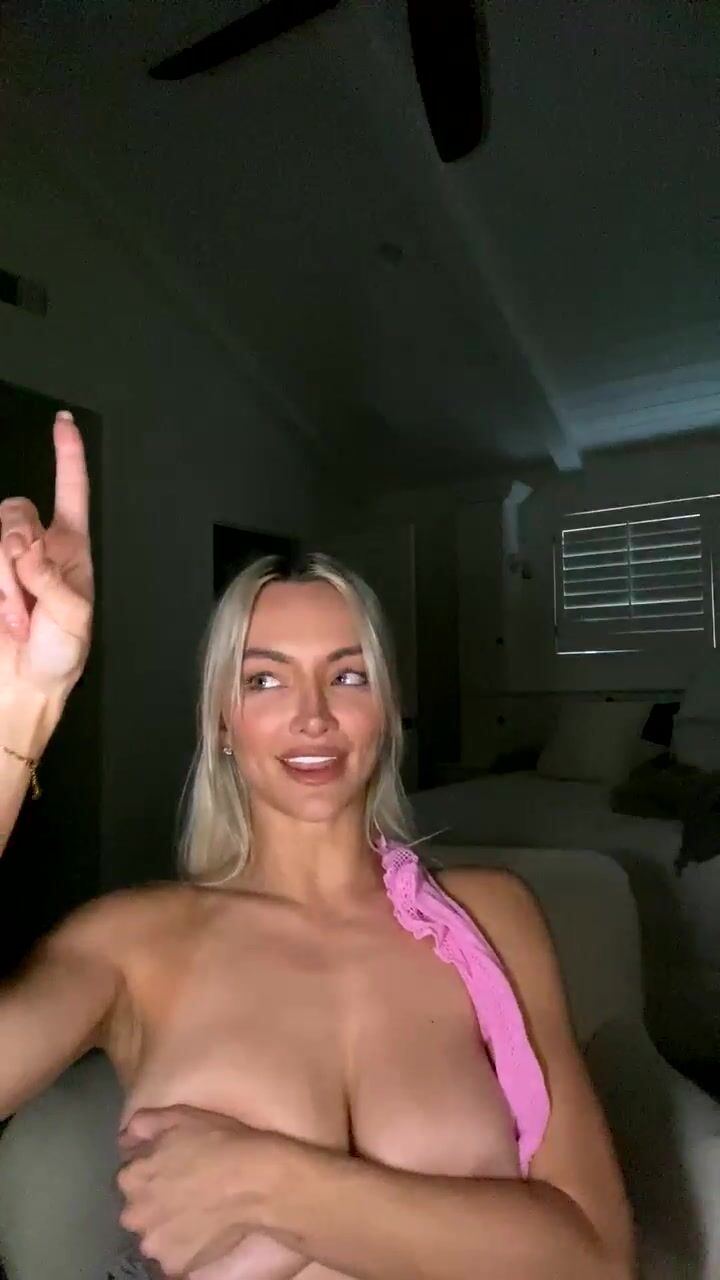 Lindsey Pelas OF 2