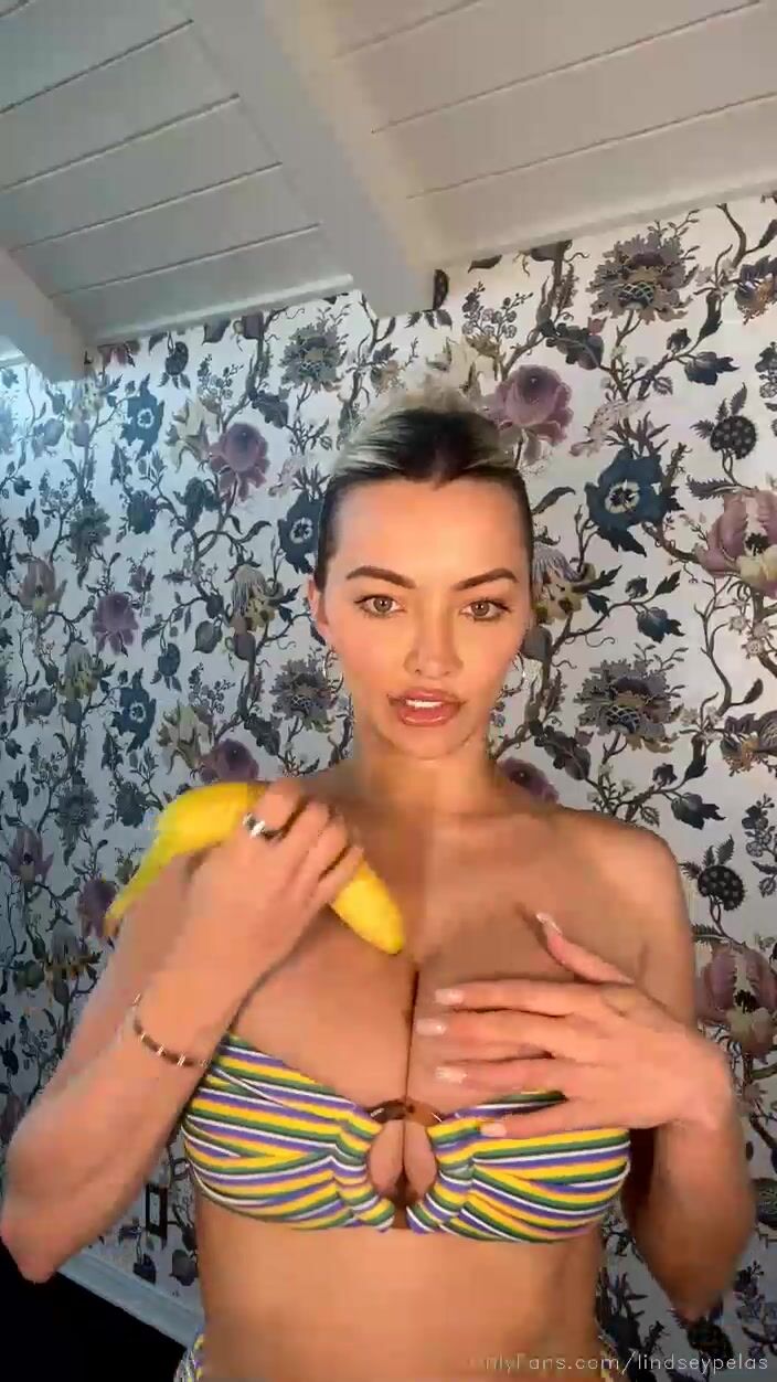 Lindsey Pelas Porn 1