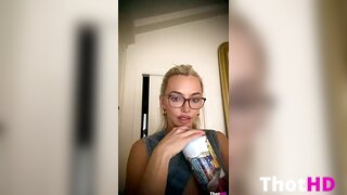 Lindsey Pelas Sexy 3