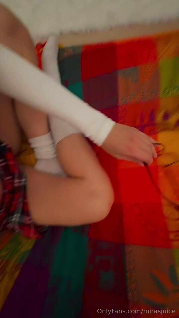Mirasjuice OnlyFans Leak 2