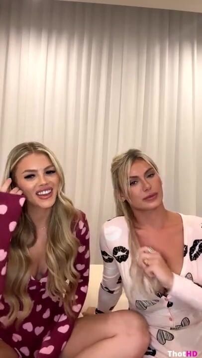 ScarlettKissesXo OnlyFans Leak 2