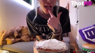 Babyfooji Spreading Literal Creampie