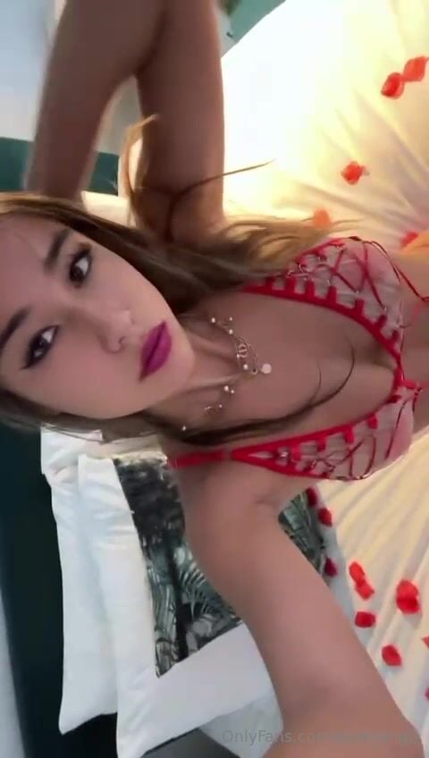 Paris ow yang OF