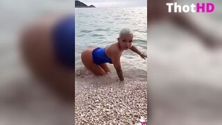 Katja Krasavice Beach Nackt