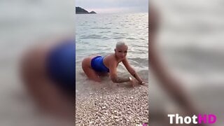 Katja Krasavice Beach Nackt
