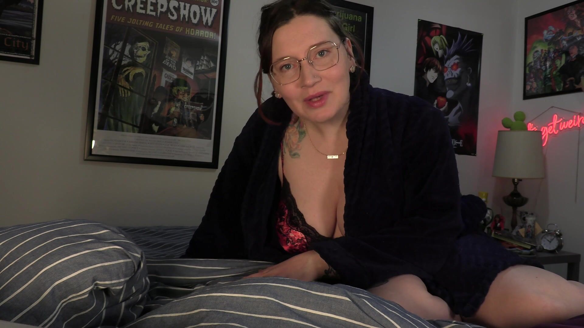 Bettie Bondage - Moms Vacation Confession