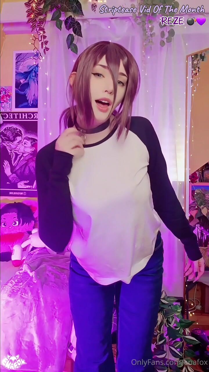 Enafox Reze striptease