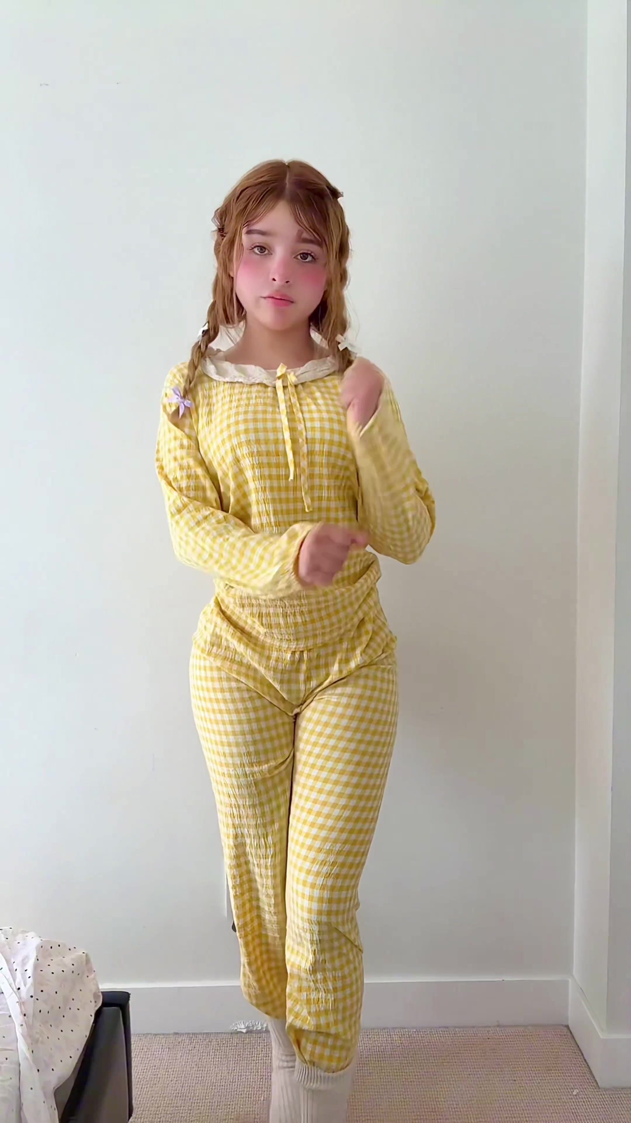 Sarahsophia Hot Video 1