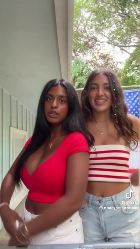 Emily Sant NSFW Video