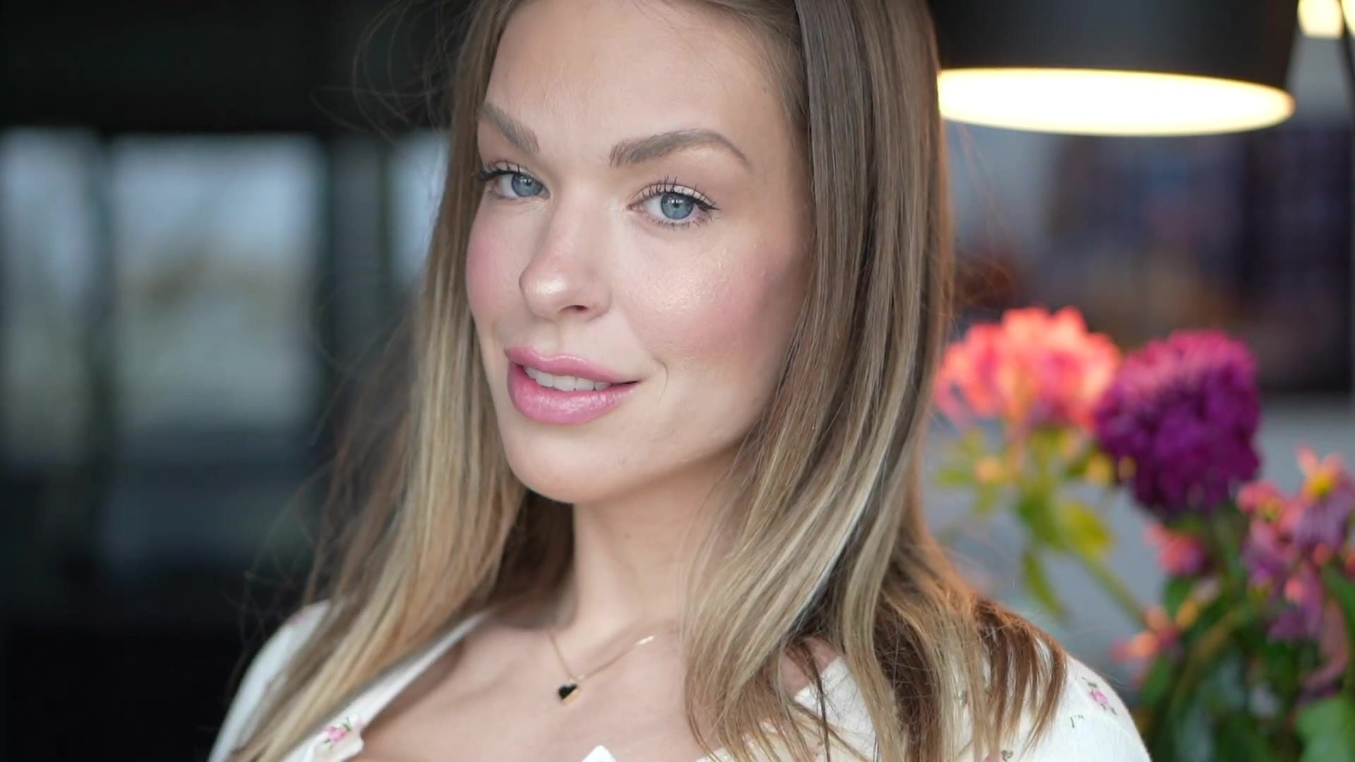 Sophie Lauren NSFW Video 2