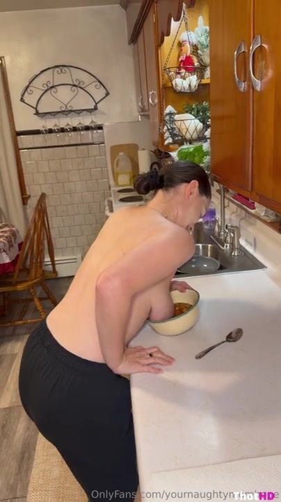 Yournaughtymomhope OF Leak 1