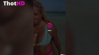Kelis Sexy Bikini Nipslip