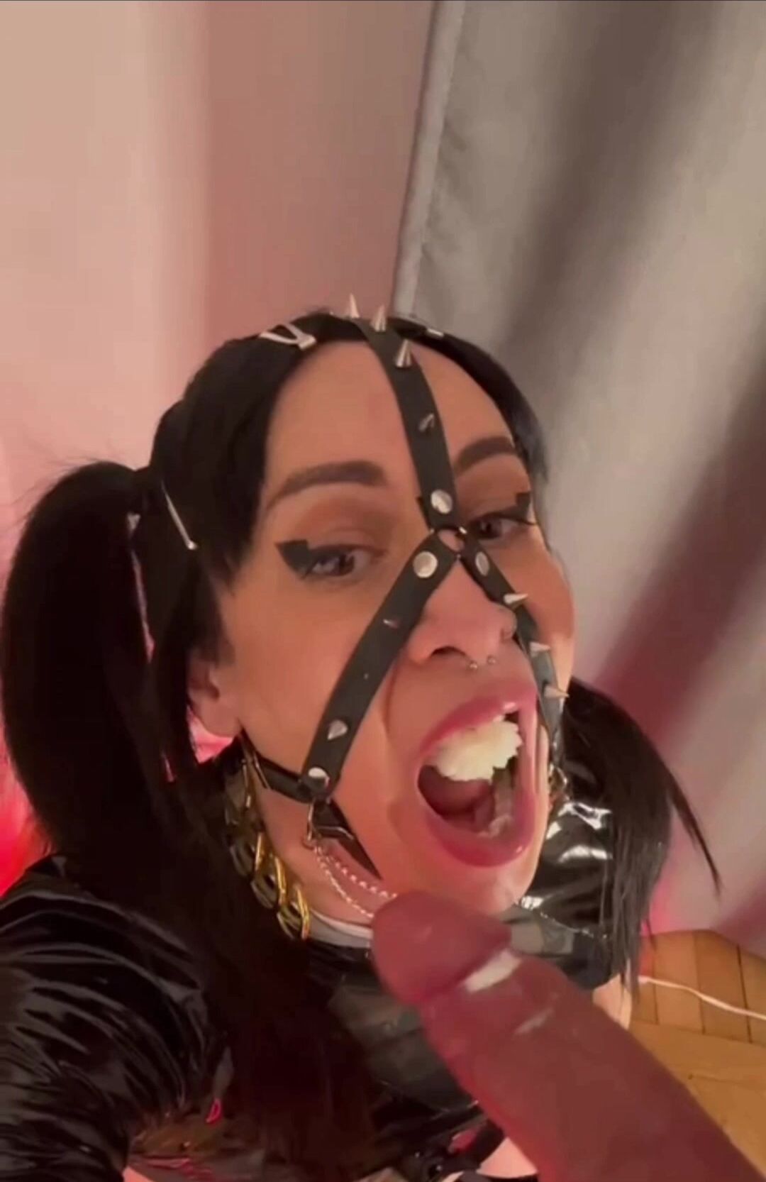 Mya kink six