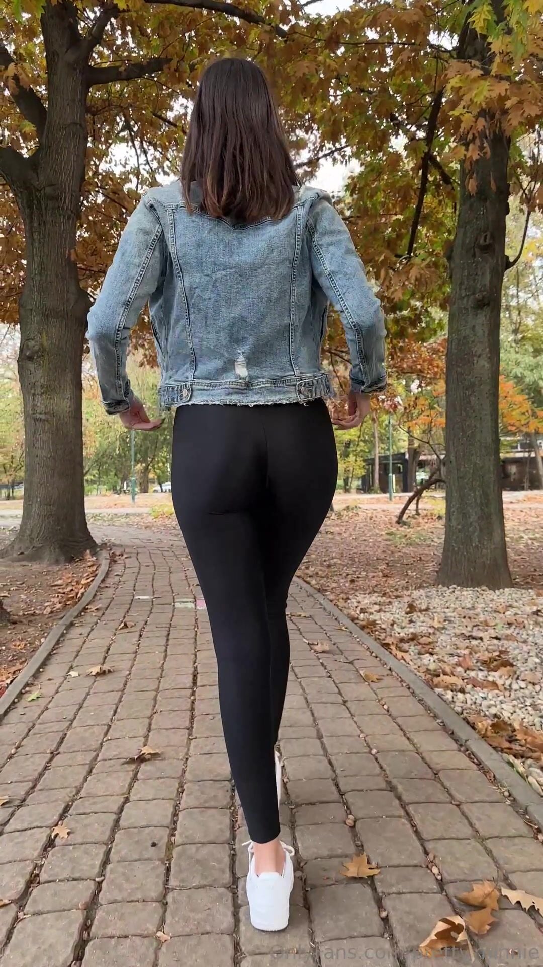 Pretty.minnie Sexy Vid 1