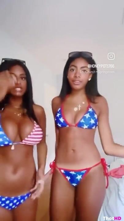 Honeypot1766 aka Emilysant Sexy Vid