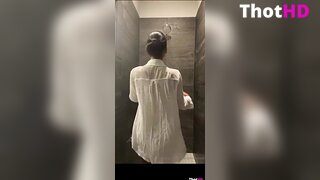Virginia Sanhouse bathroom mirror braless showering Leaked OnlyFans