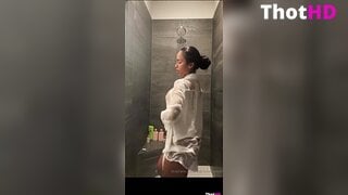 Virginia Sanhouse bathroom mirror braless showering Leaked OnlyFans