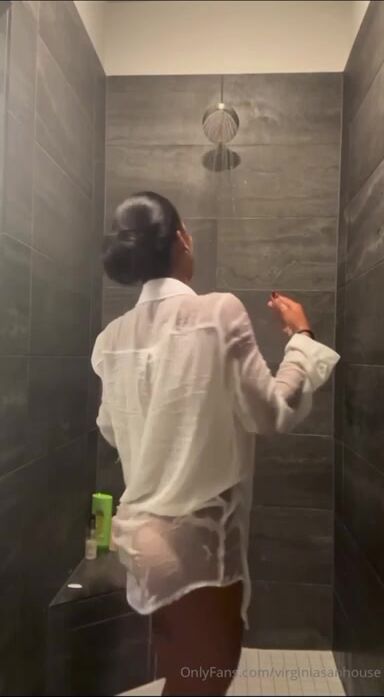 Virginia Sanhouse bathroom mirror braless showering Leaked OnlyFans