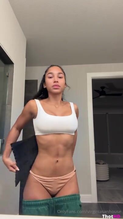 Virginia Sanhouse ass mirror bathroom from behind NSFW Video
