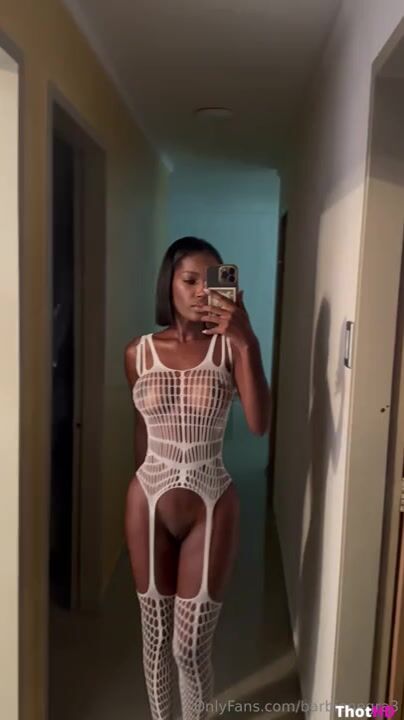 Brenda Perlaza thighhighs lingerie mirror Leaked Video