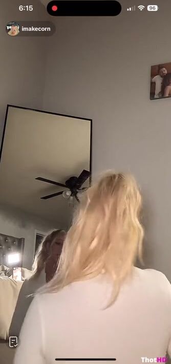 Babyrayxxx mirror cleavage OF Video
