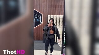 Daria Shuer standing Big Tits cleavage Video