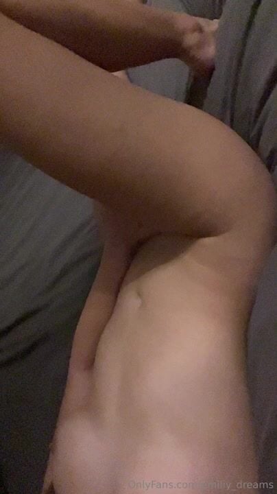 Emiliy Dreams nude pubic hair OnlyFans