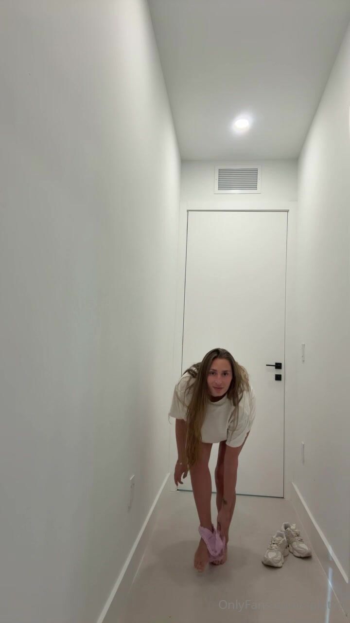 Ruby Reid bottomless standing Video
